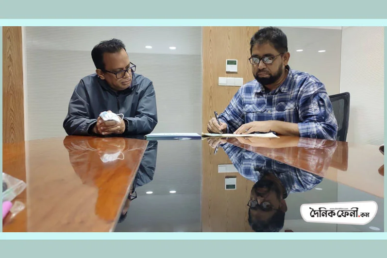 ই-বুক অ্যাপস্ ই.বি.এস’র সঙ্গে কথাসাহিত্যিক তানভীর আলাদিনের চুক্তি স্বাক্ষর