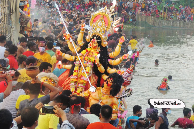 বিদায় নিলেন দেবী দূর্গা