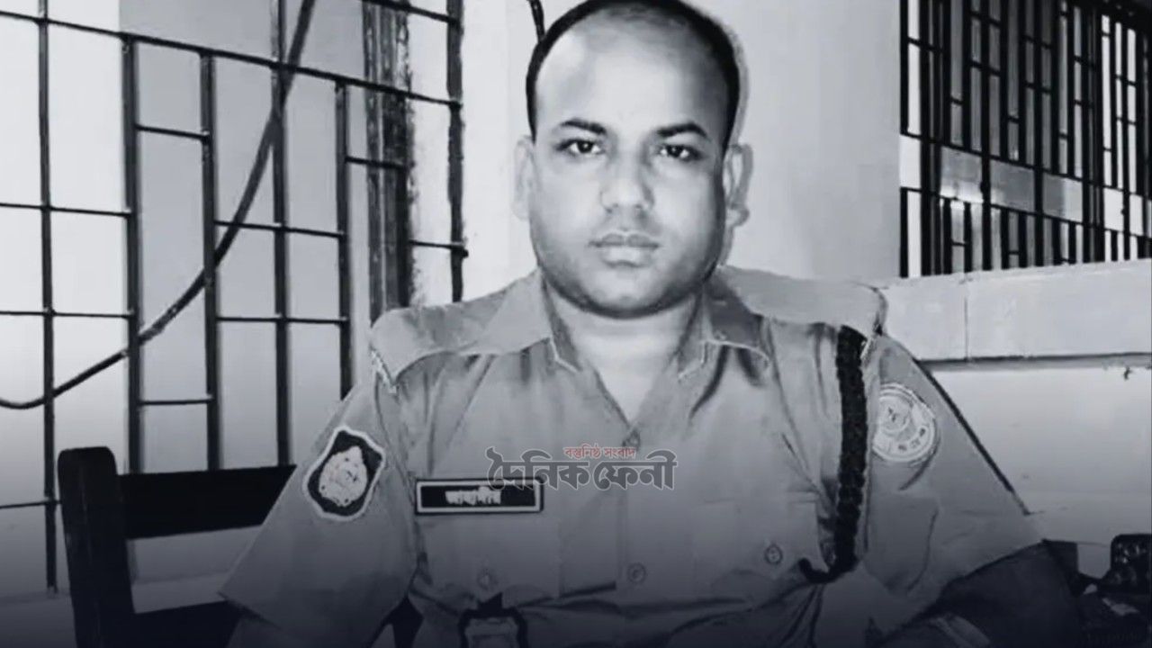 ফেনীতে সড়ক দুর্ঘটনায় চট্টগ্রামের পুলিশ সদস্যের মৃত্যু