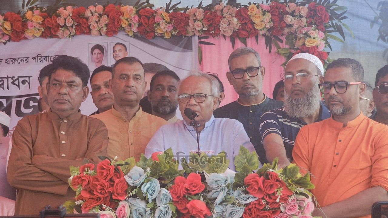 ‘বিএনপি মানবতার পক্ষে রাজনীতি করে’