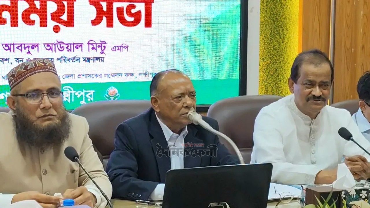 সরকারি চাকরিজীবীদের কাজ হলো কিছু চুরি, কিছু কাজ: পরিবেশমন্ত্রী