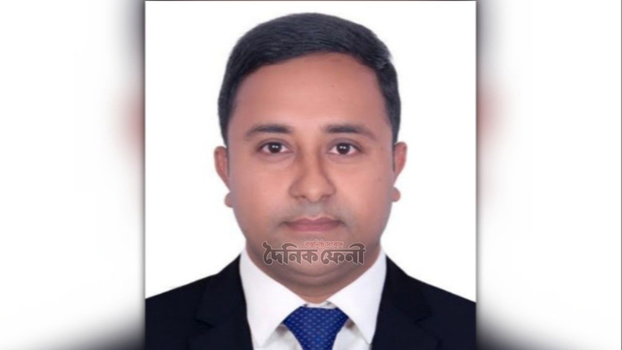 চট্টগ্রাম বিভাগে দ্বিতীয় হলেন দাগনভূঞার ইউএনও