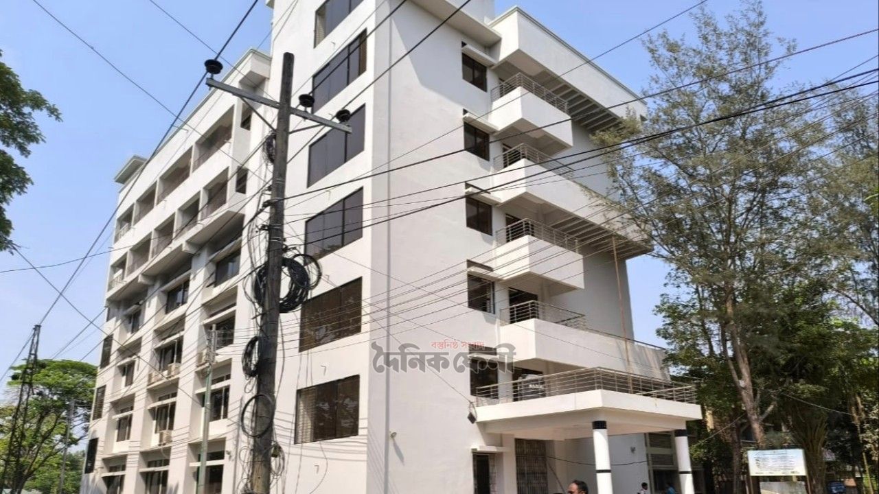 বিদ্যুতের পর এবার ৫০ শয্যায় ফুলগাজী স্বাস্থ্য কমপ্লেক্স