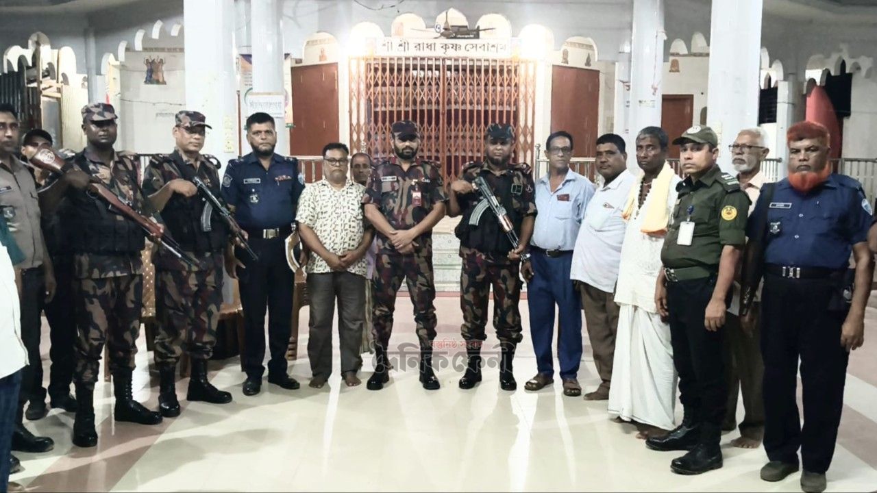 ফেনীর ১৮টি পূজামণ্ডপের নিরাপত্তায় ৫ প্লাটুন বিজিবি মোতায়েন