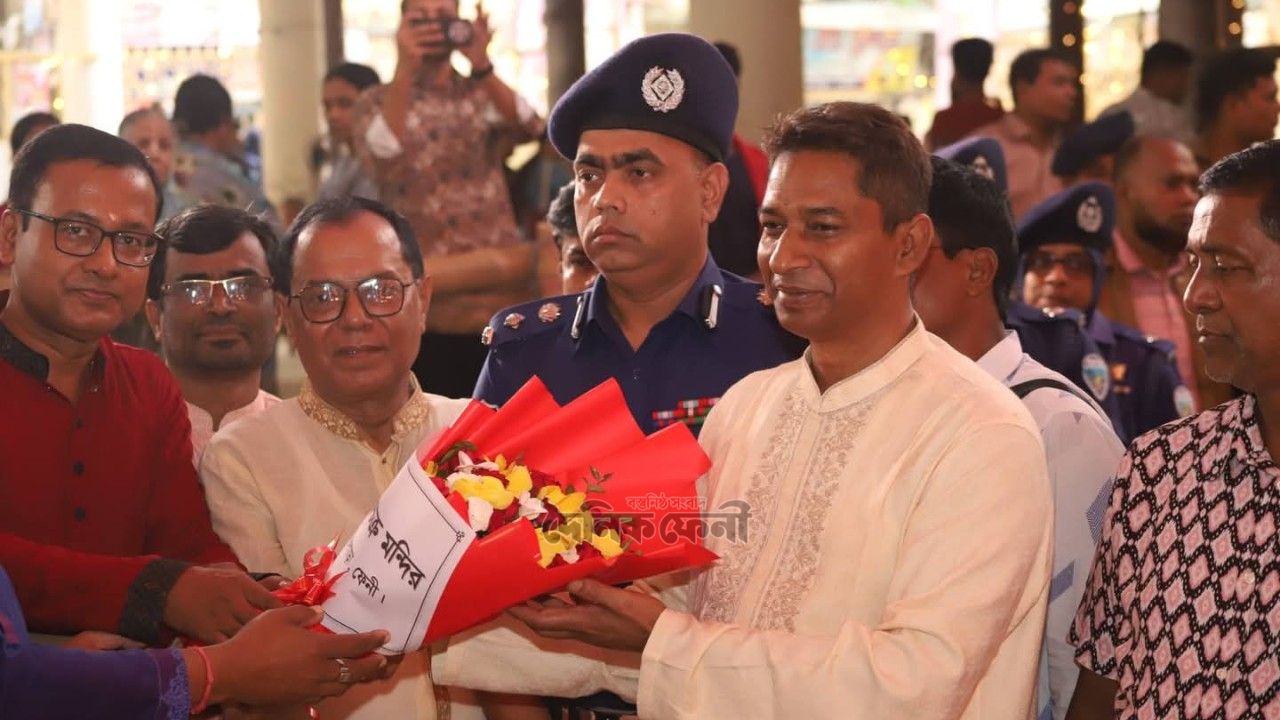 ‘পূজায় নিরাপত্তায় পুলিশ ২৪ ঘণ্টা সজাগ রয়েছে’